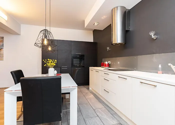 Stylish With Parking In Telliskivi Апартаменты *